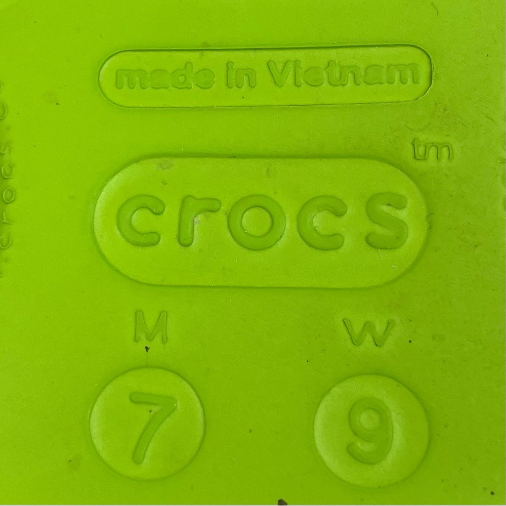 CROCS CROCBAND FLIP FLOPS LIME GREEN THONG SANDALS (WOMEN'S 9/MEN'S 7) - Picture 8 of 9